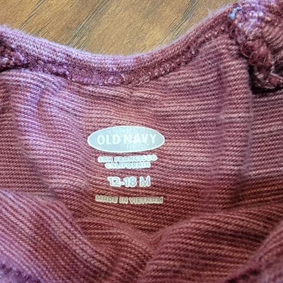 Old Navy set - Picture 5 of 12